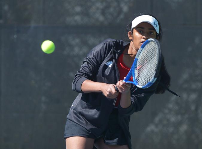 St. Joseph tops Lakeshore in battle of young, talented tennis teams