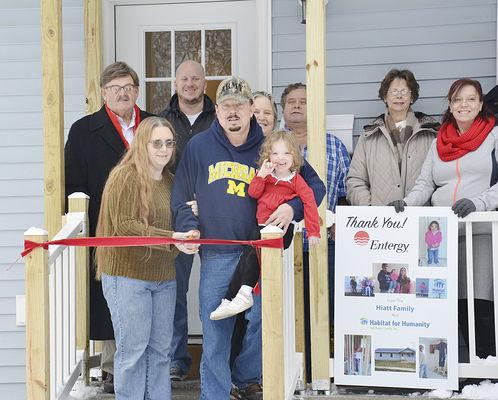South Haven Family Gets New Habitat For Humanity House Local