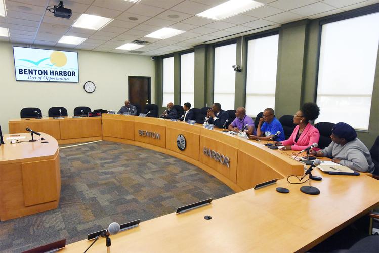 Benton Harbor leaders reflect on 2003 riot to improve police, community ...