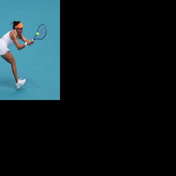 Sinner, defending champ Mensik advance to third round at Miami Open