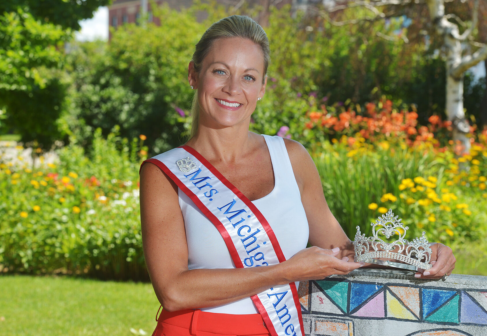 St. Joseph woman preps to compete for Mrs. American pageant | St