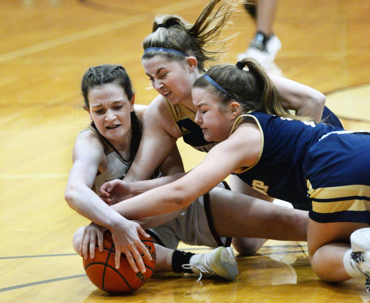 200227_ET_CRU_WHITTIER HOOP_10.jpg