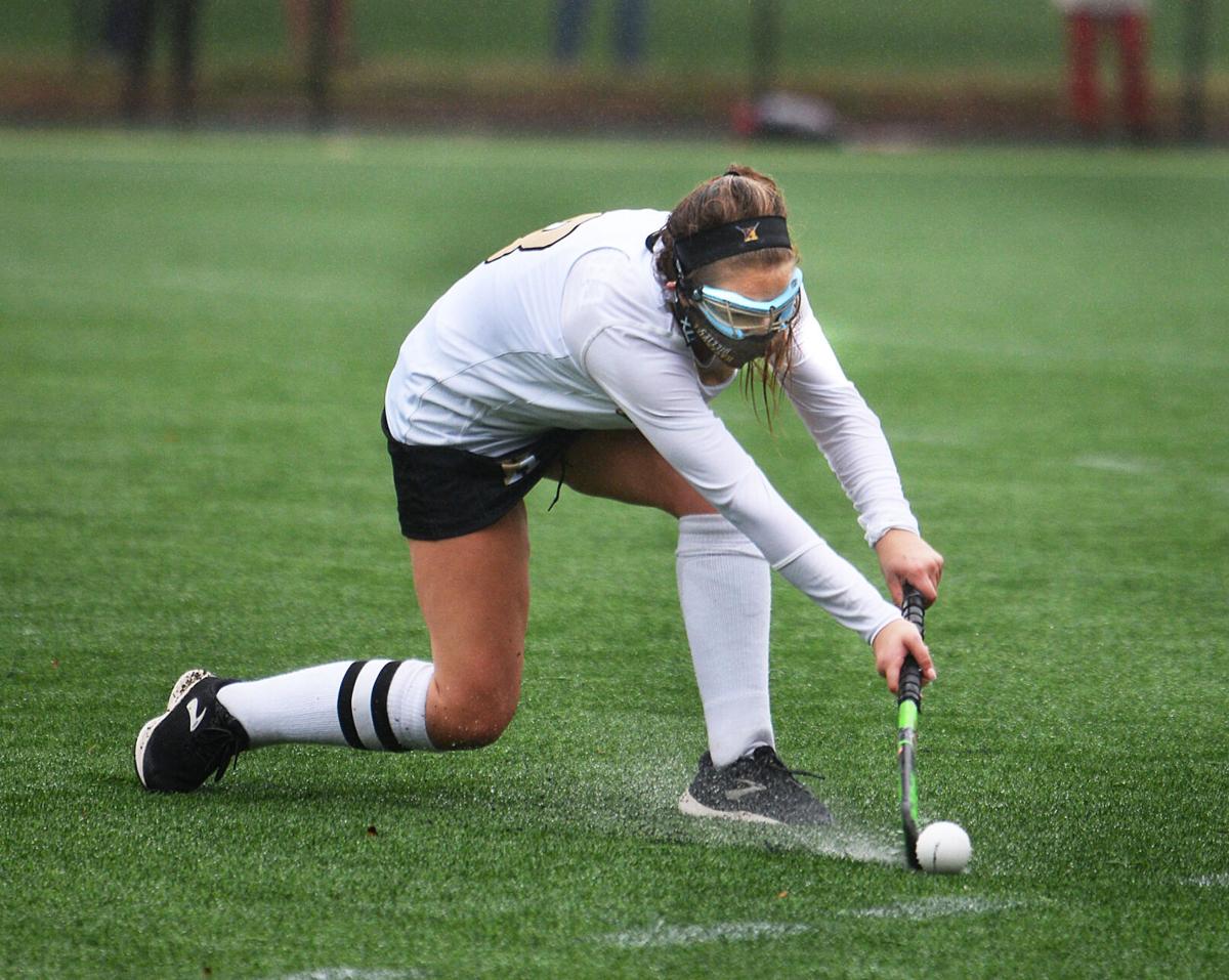 201028_ET_CRU_FIELDHOCKEY_10.jpg