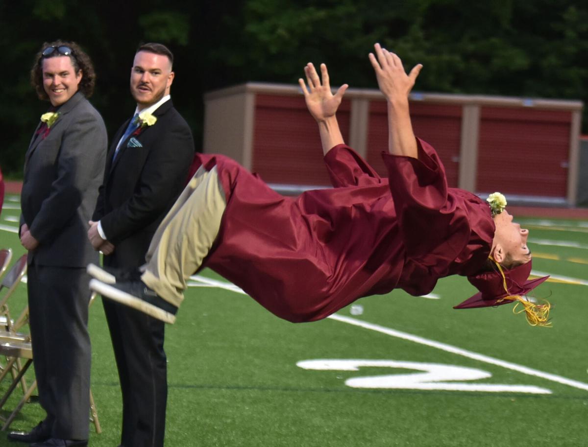 210603_HG_CRU_WHITTIERGRAD_3.JPG