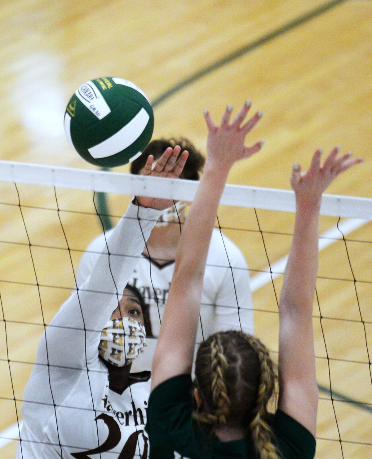 201118_ET_CRU_HaverhillVolleyball_5.jpg