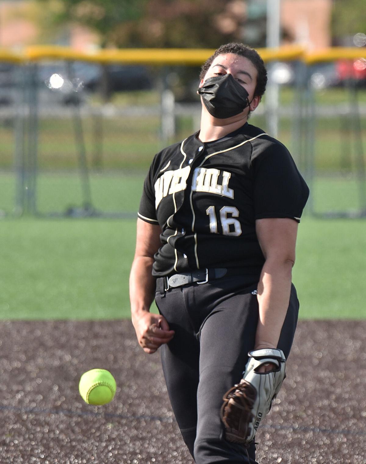 210518_ET_CRU_SOFTBALL_11.JPG