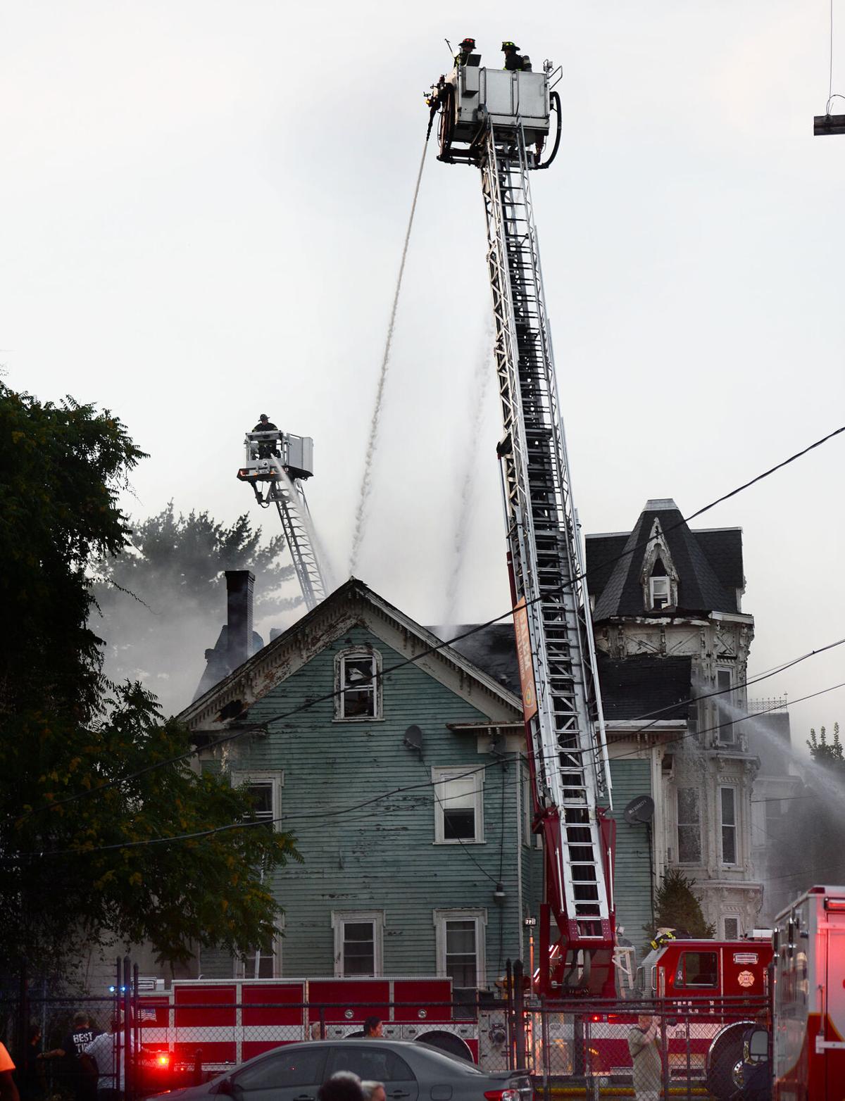 200811_ET_CRU_FIRE_5.jpg