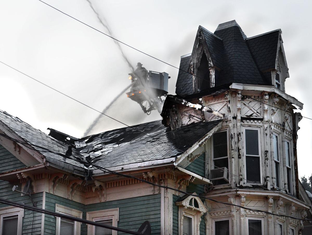 200811_ET_CRU_FIRE_7.jpg