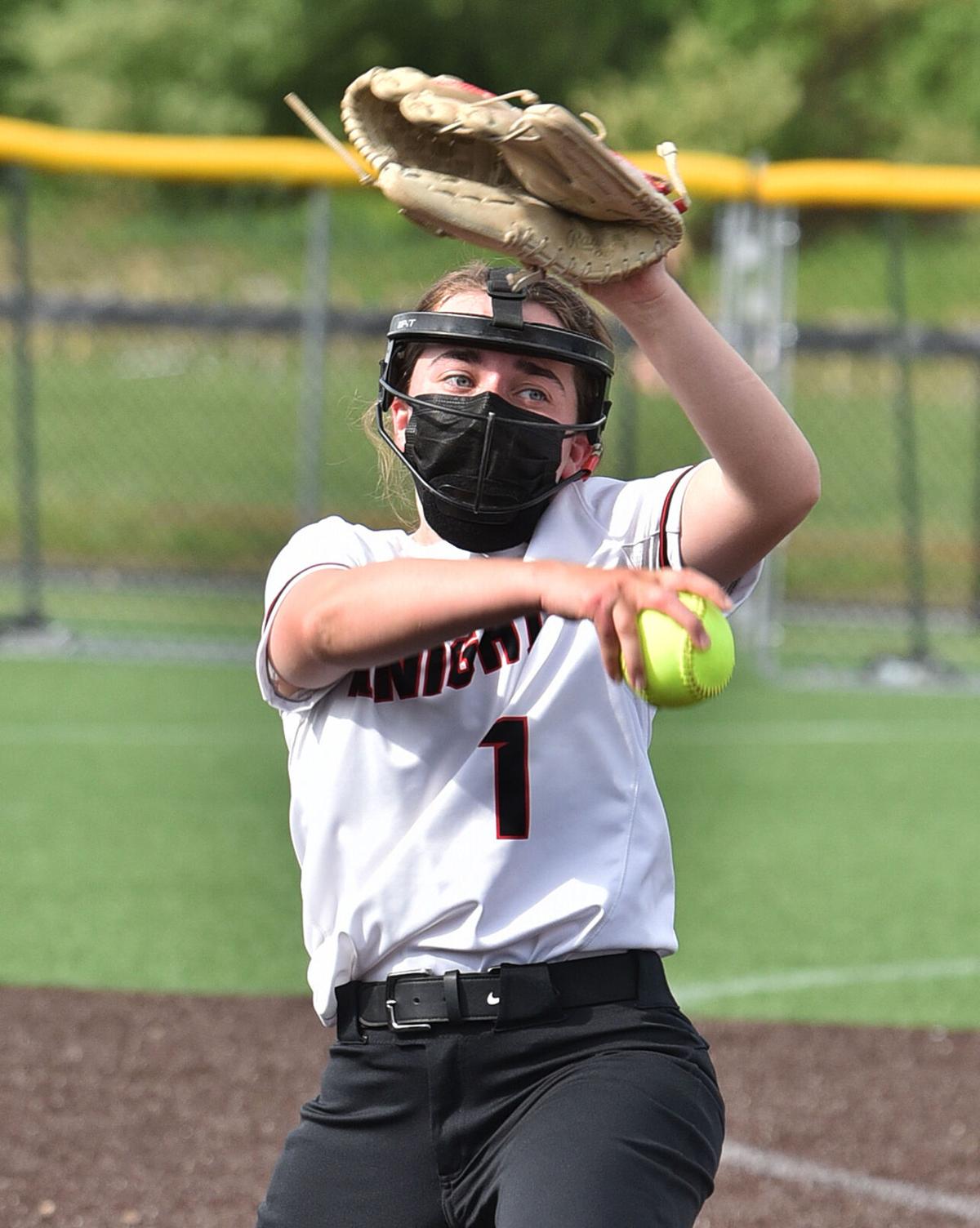 210518_ET_CRU_SOFTBALL_14.JPG