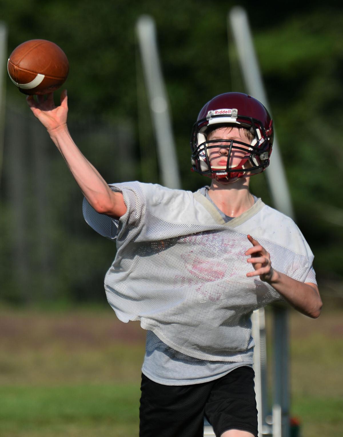 200908_ET_CRU_FootballPractice_3.jpg