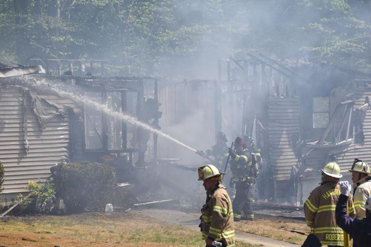 Nearly a mile of hose needed to battle fire on East Broadway | Local ...