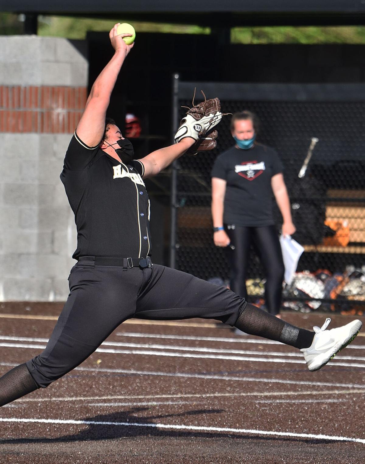 210518_ET_CRU_SOFTBALL_33.JPG