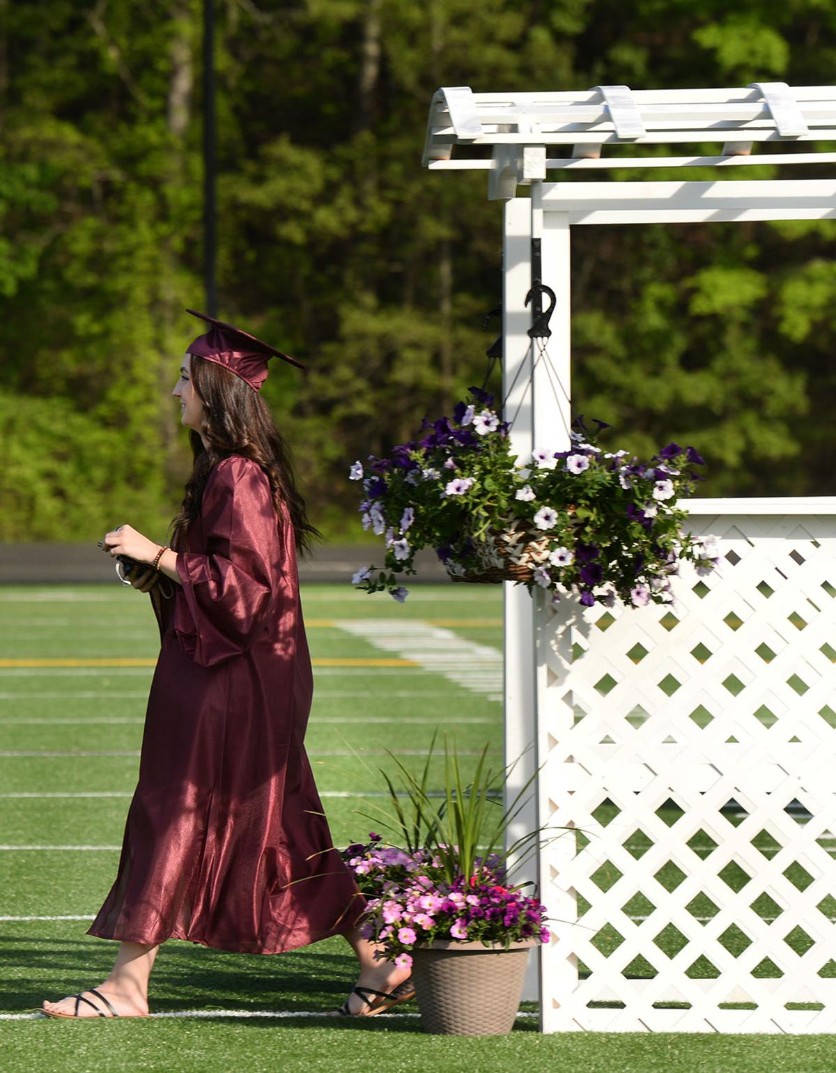 200527_HG_CRU_WHITTIERGRAD_11.JPG