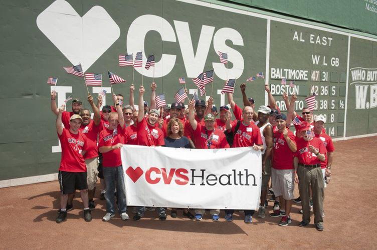 Doing Good: R.I. veterans attend baseball camp at Fenway Park