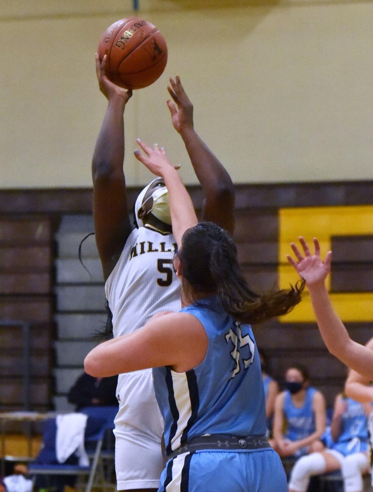 210126_ET_CRU_GirlsBasketball_8.JPG