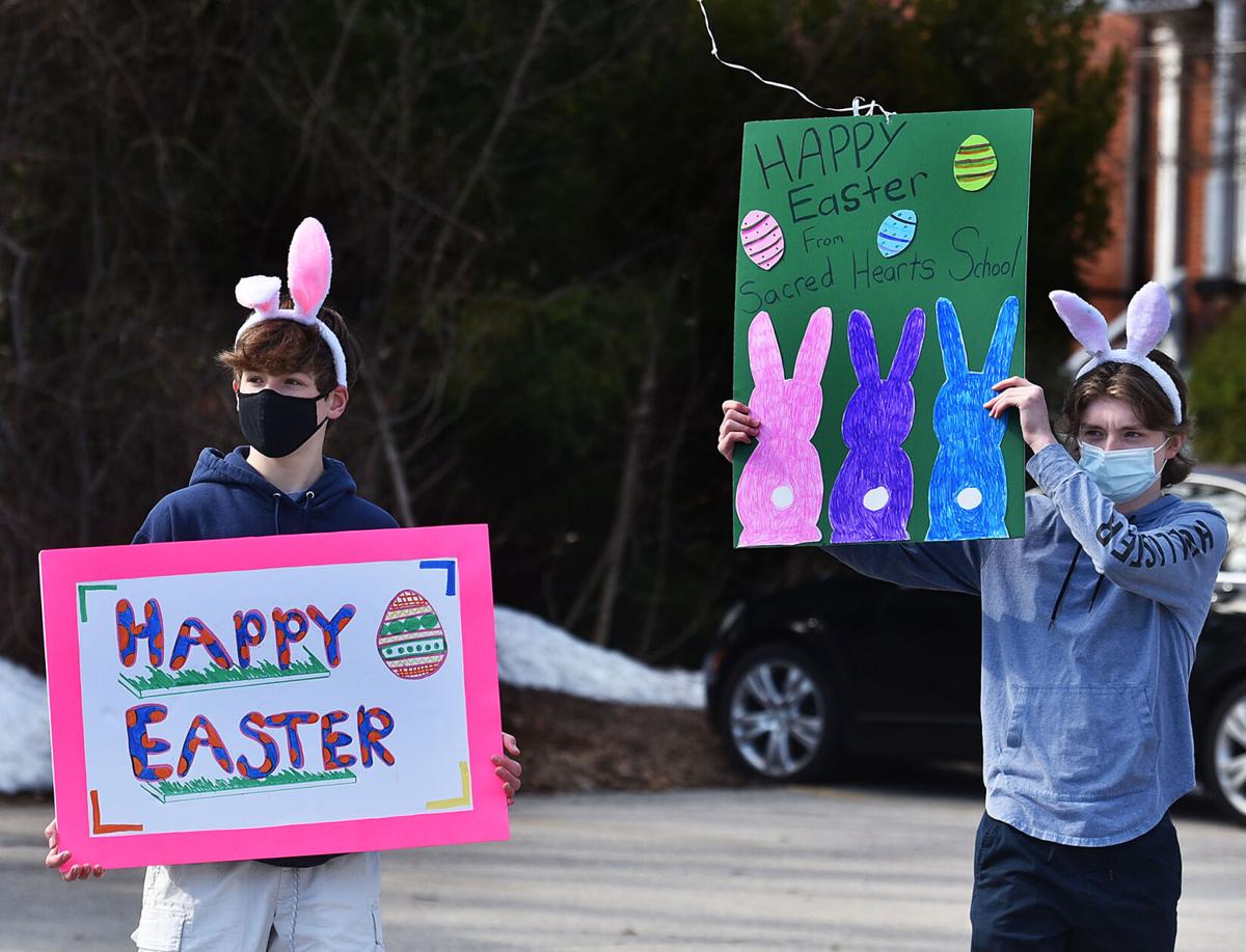 210327_ET_CRU_BunnyParade_02.JPG
