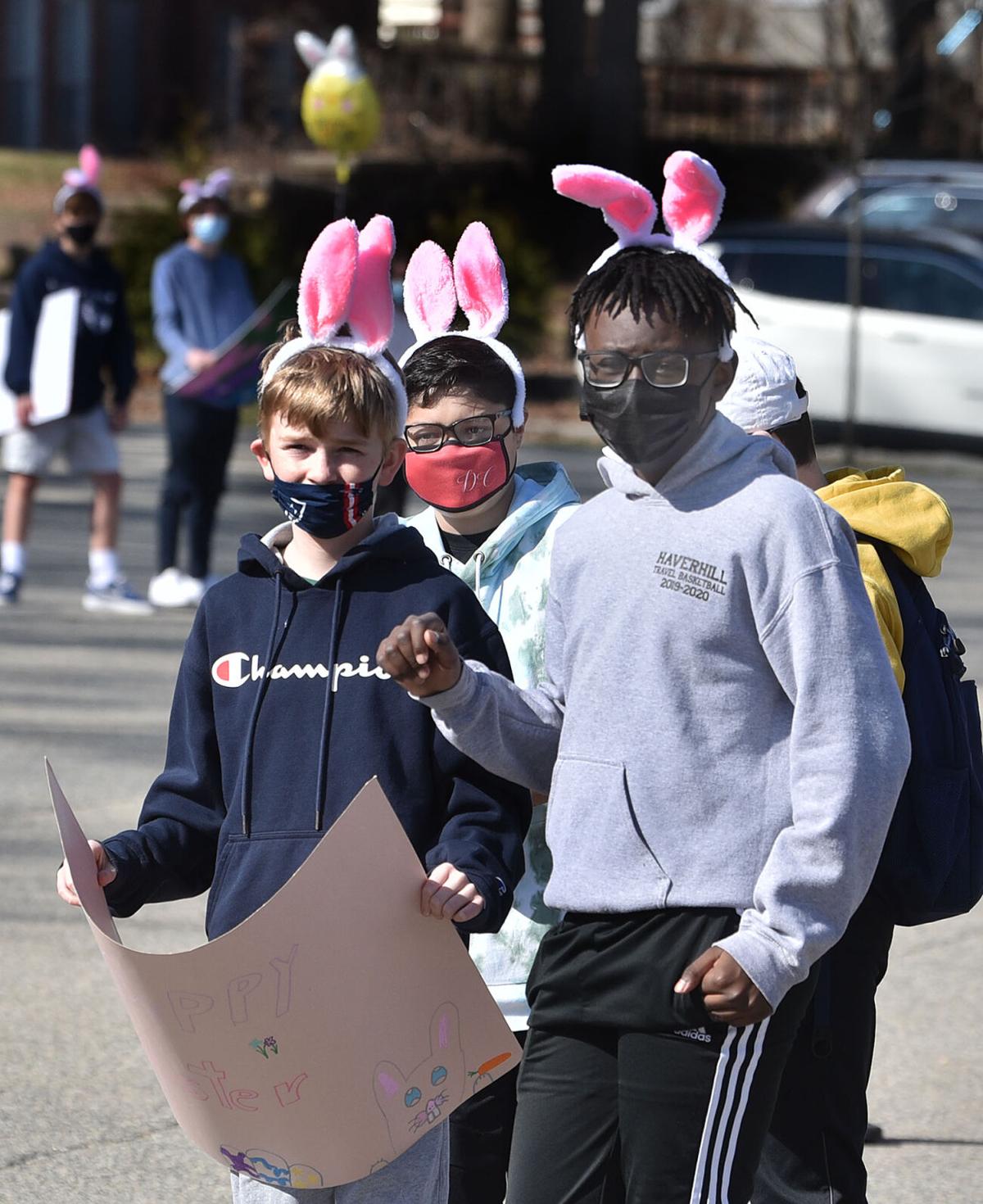 210327_ET_CRU_BunnyParade_011.JPG