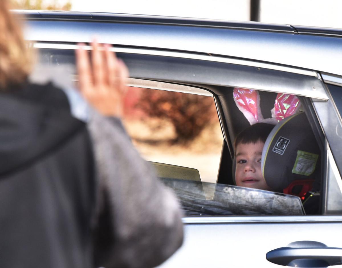 210327_ET_CRU_BunnyParade_013.JPG