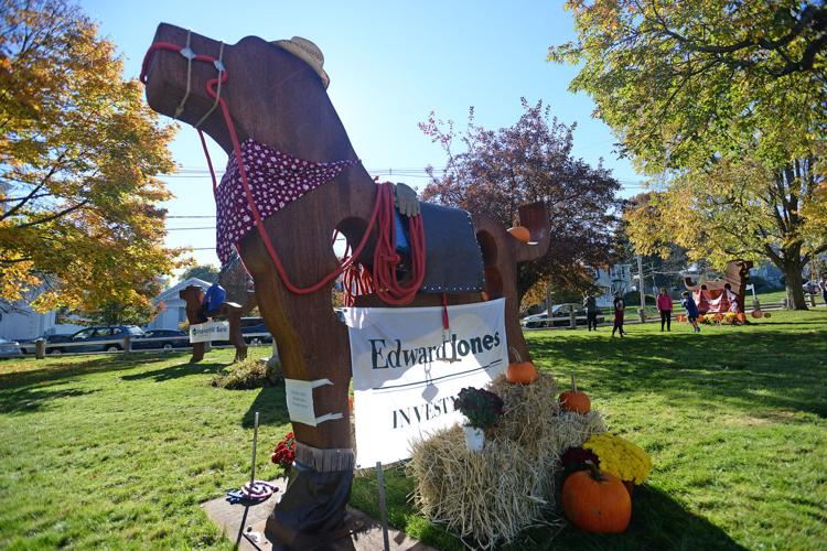 Big Dog Halloween show drew huge crowds to the Bradford Common