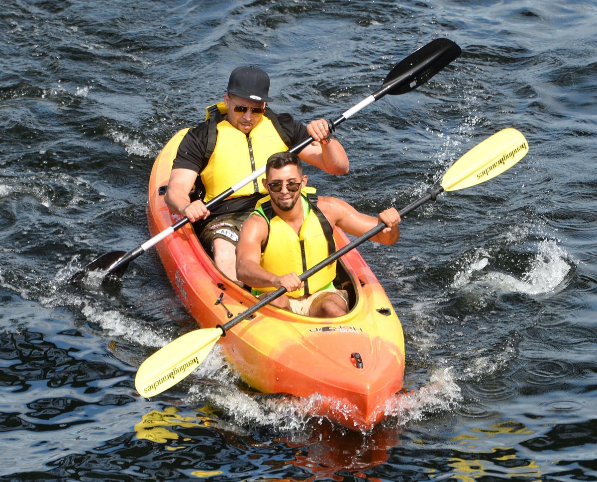 200831_HG_CRU_KAYAKING_1.JPG