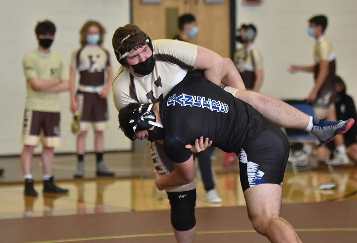 210507_ET_CRU_WRESTLING_2.JPG