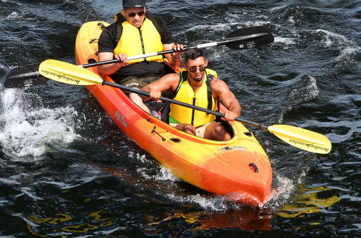 200831_HG_CRU_KAYAKING_2.JPG