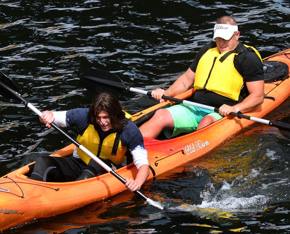 200831_HG_CRU_KAYAKING_4.JPG