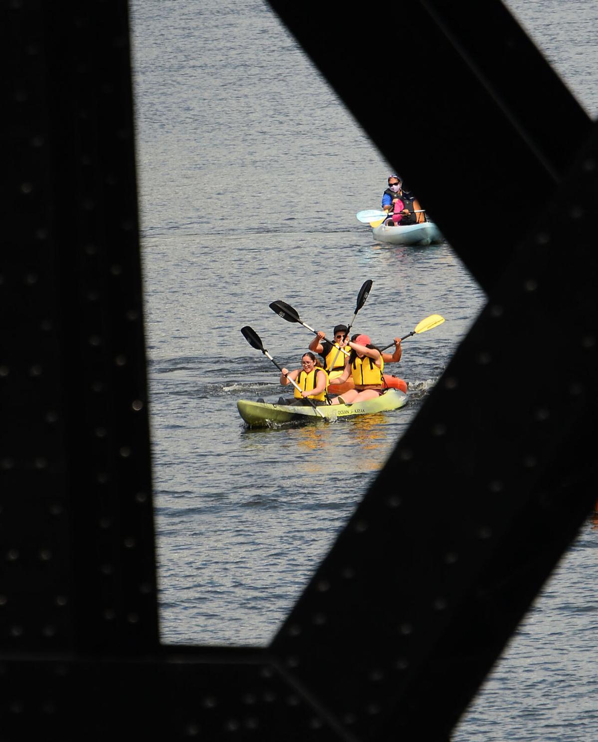 200831_HG_CRU_KAYAKING_16.JPG