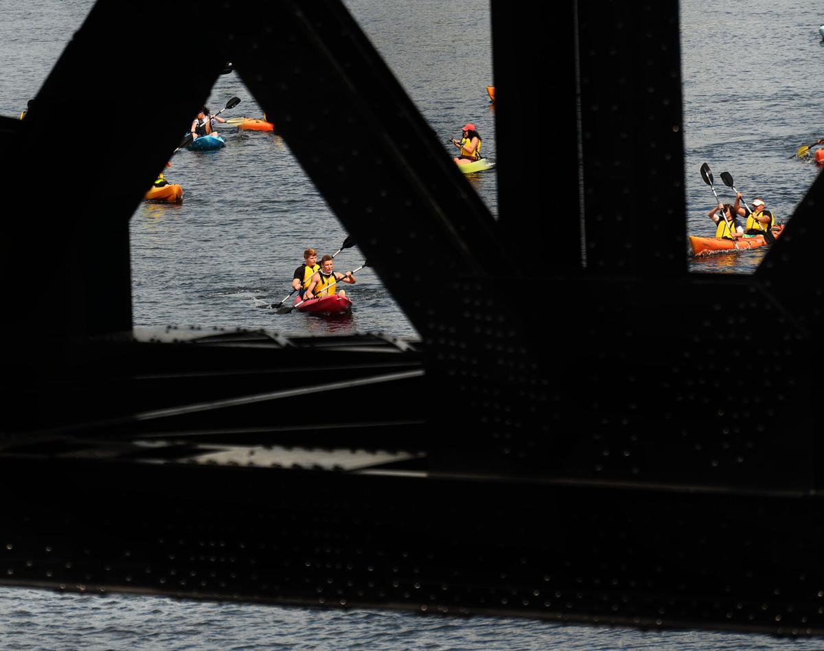 200831_HG_CRU_KAYAKING_19.JPG