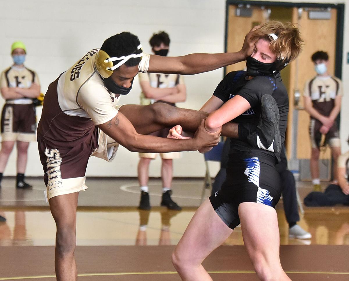 210507_ET_CRU_WRESTLING_14.jpg