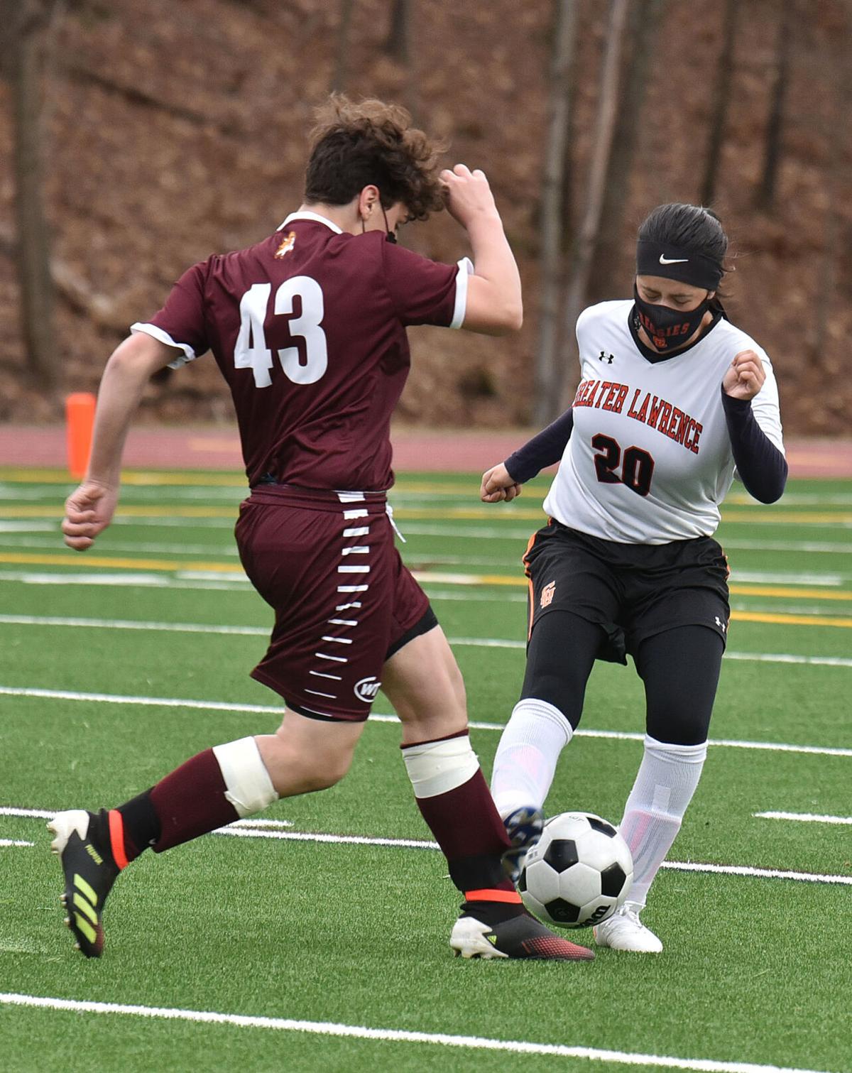 210324_ET_CRU_SOCCER_6.JPG