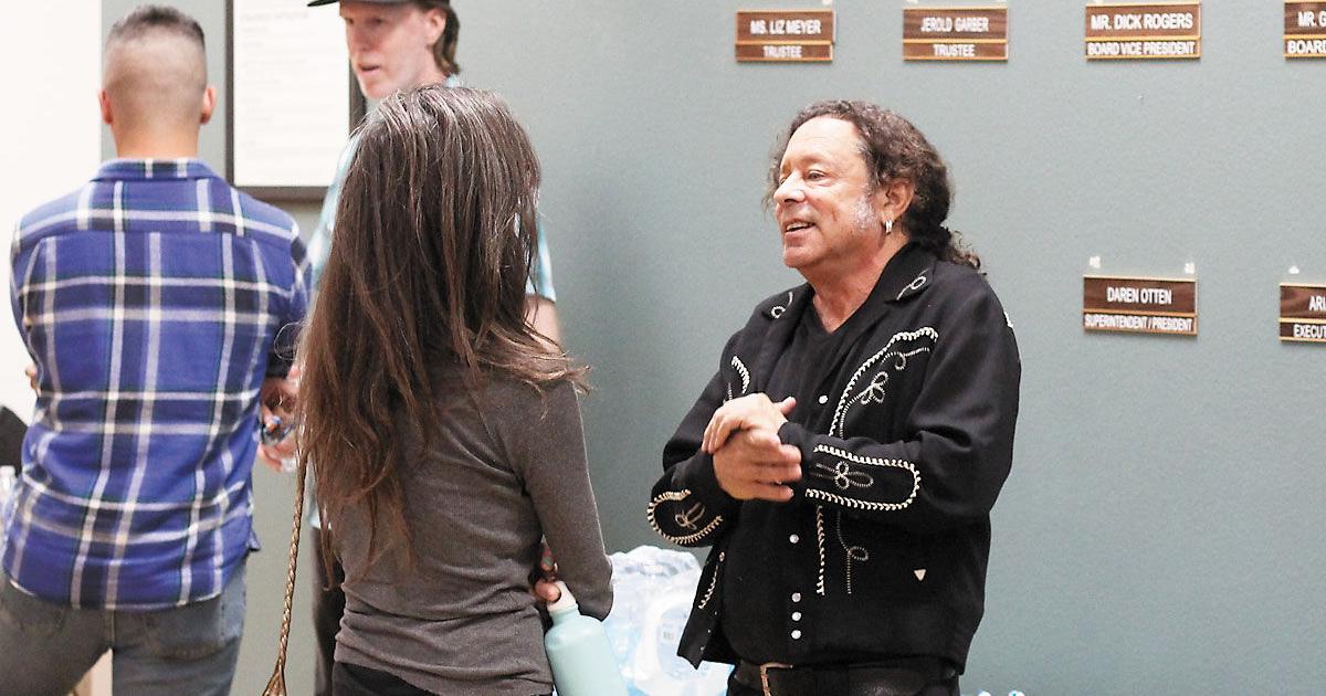 Film shows local veterans, scars and all - Vimarsana News