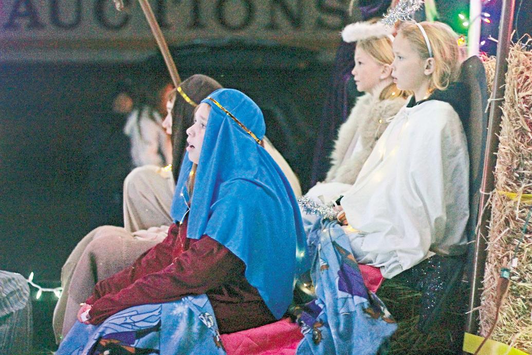 Light parade is Saturday in Yucca Valley Desert Trail