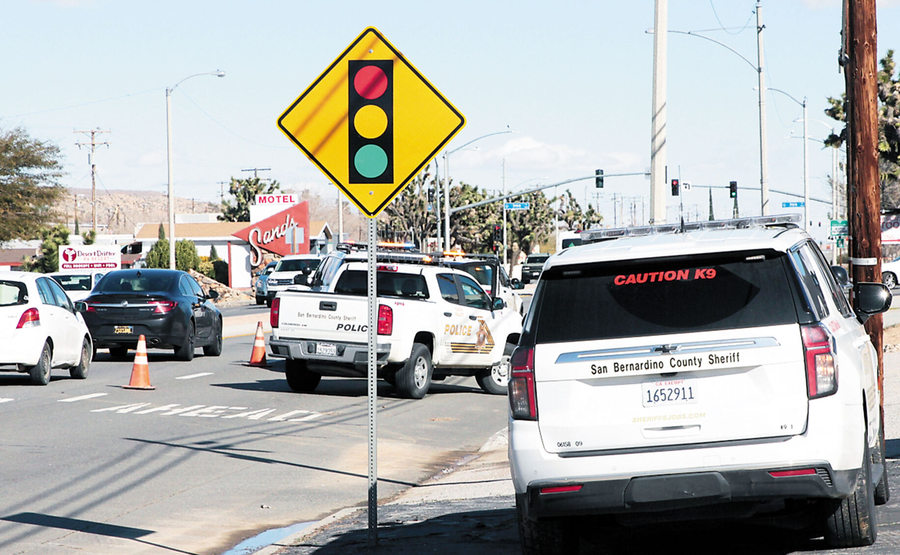 Motorcyclist dies in collision with light pole | News | hidesertstar.com