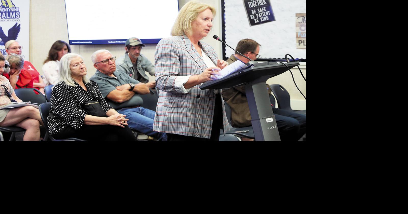 No schools should close, panel says; Decision rests with board of education now