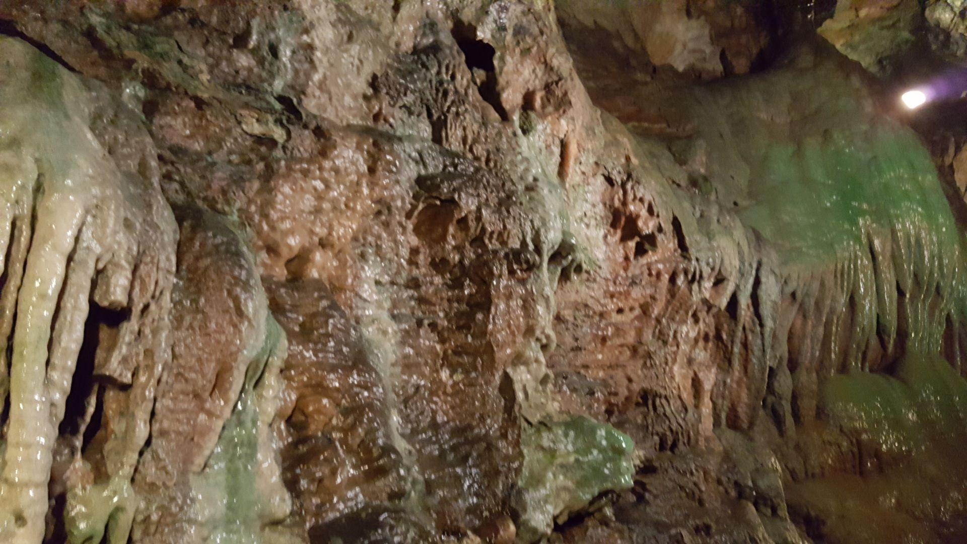 Linville Caverns
