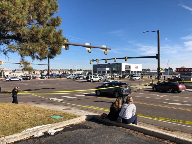 Suspect shot and killed, deputy injured on Arapahoe Road in Centennial ...