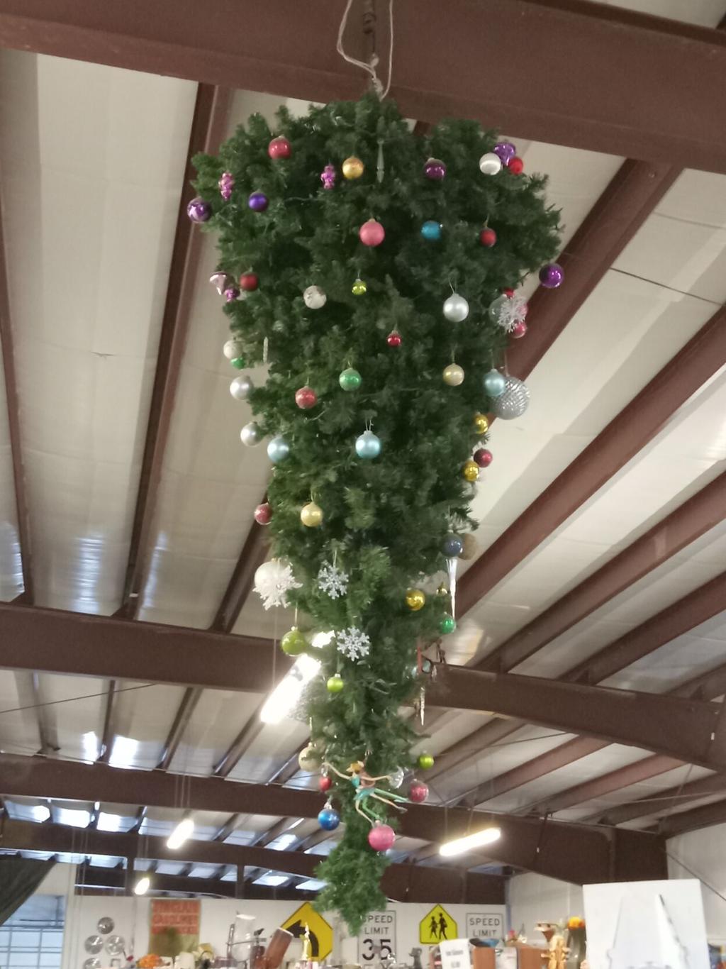 Upside-down Christmas tree | Christianity | hjnews.com, image size:1024x1366