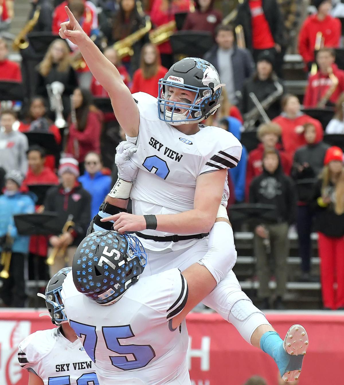 Bobcats Capture State Football Title School Sports Hjnews Com