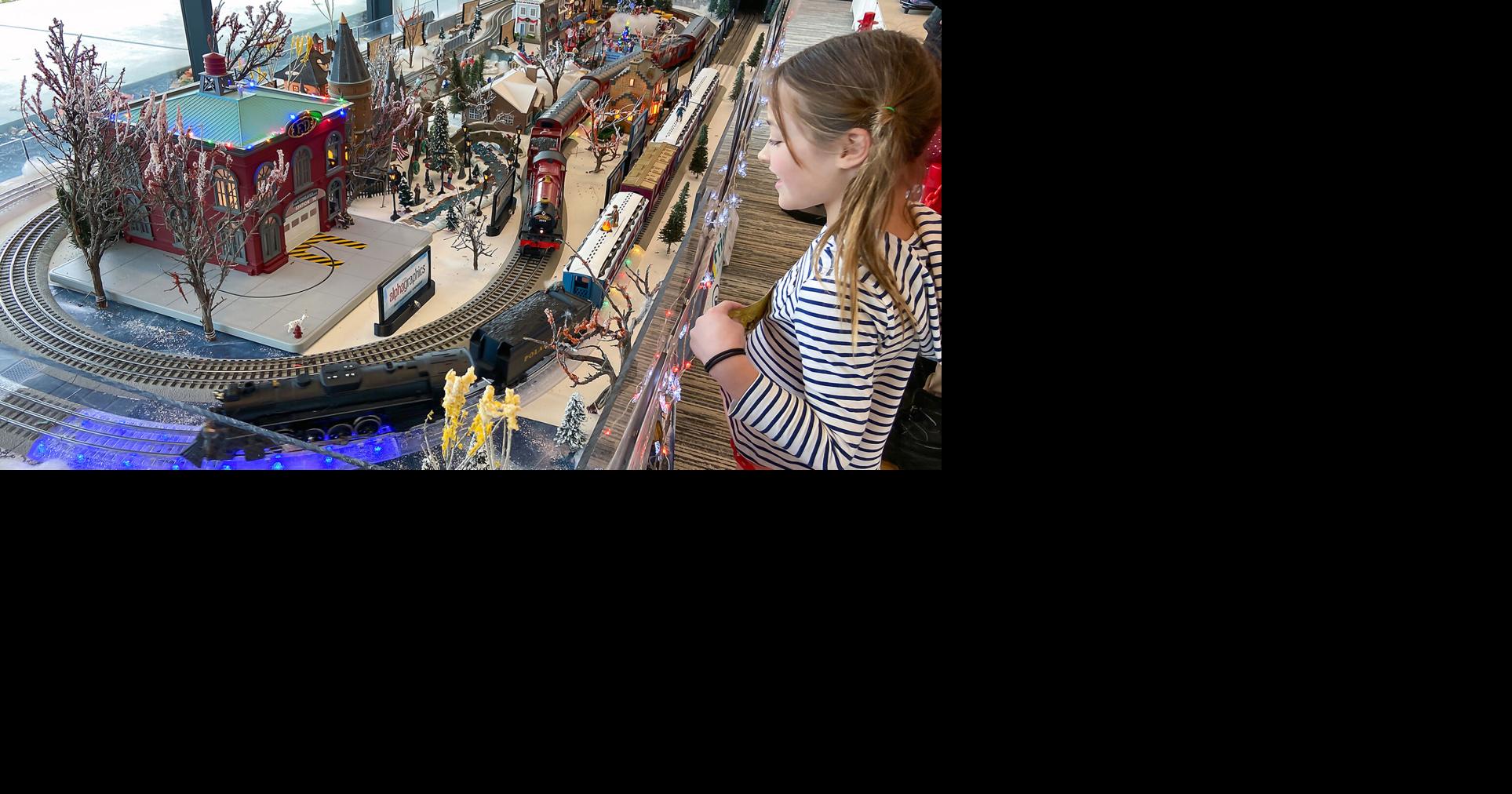 Friends of Logan Library puts on first holiday train display | News ...