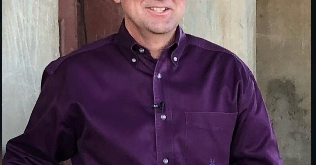 Justin McKee returns as That Famous Preston Night Rodeo announcer