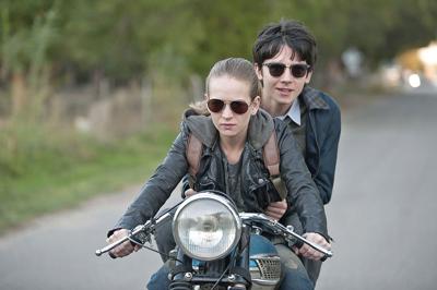 Two Stars Between Us Finds Young Love In Space Cache Magazine Hjnews Com Captainshack takes a look at between the stars a game about captaining a verity of interstellar cruisers as you travel across the galaxy to save the. the herald journal