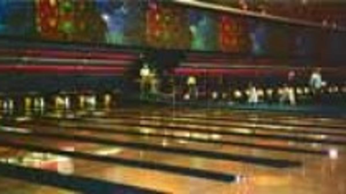 Pin Palacethe Reno National Bowling Stadium Is The Taj Mahal Of The West For Bowling Fans Hjnews Com Reno Hawaiian Bowling Tournament 2022