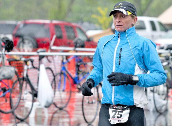 Erica Ruge Injury Update Dunn defends duathlon title in the rain | Sports | hjnews.com