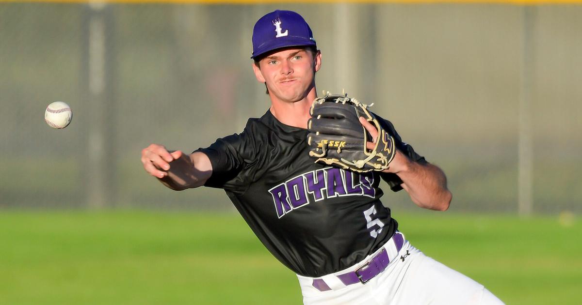 NUL baseball: Royals erupt for 23 runs, force decisive Game 3 in title series