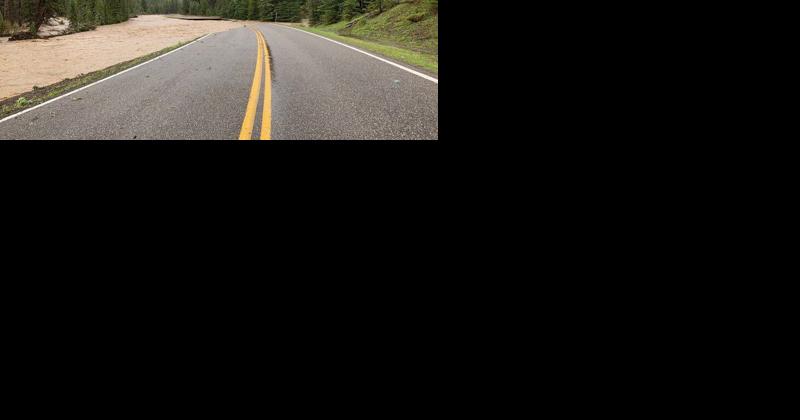 Yellowstone National Park working on evacuating visitors amid flooding - Vimarsana News