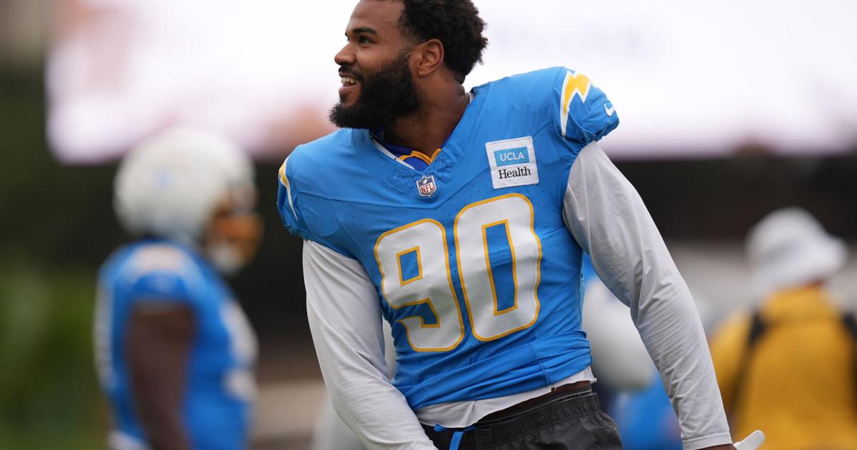 Chargers Camp Football