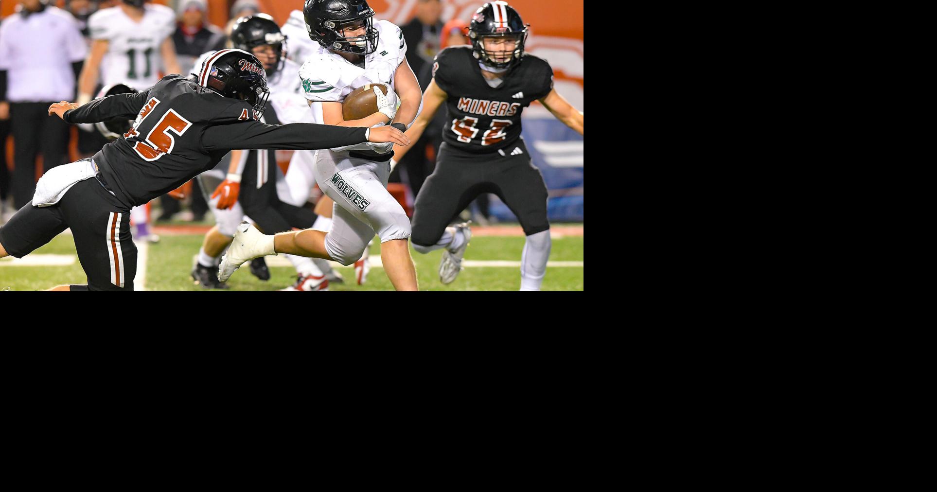 Prep football: Wolves one win away from history | School Sports ...