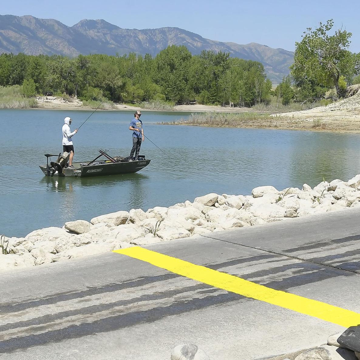 Crossing the line: Low water triggers no-wake rule early at Newton Dam - Vimarsana News