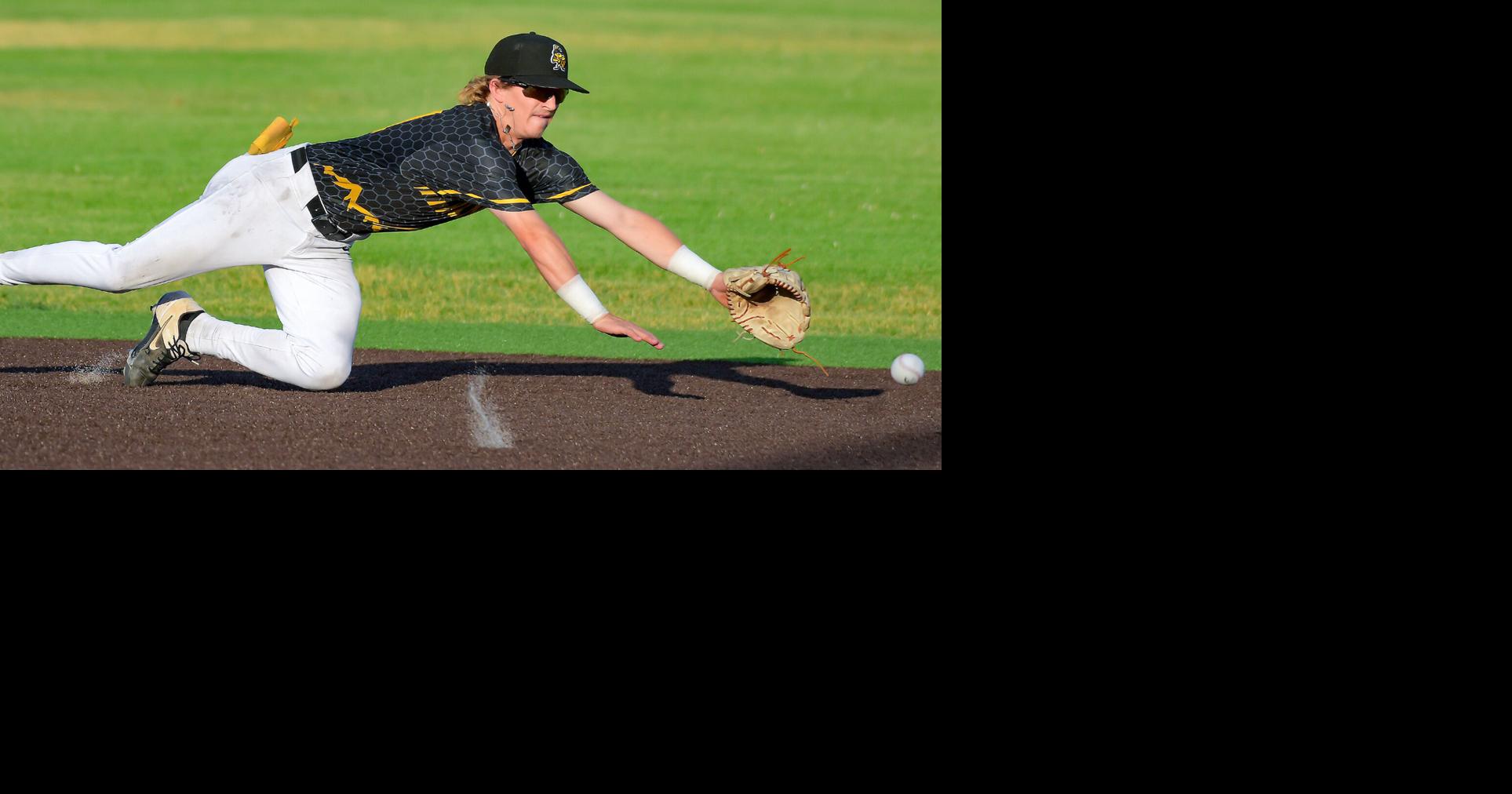 Blue Sox rally twice, score six in 9th to outlast Hornets
